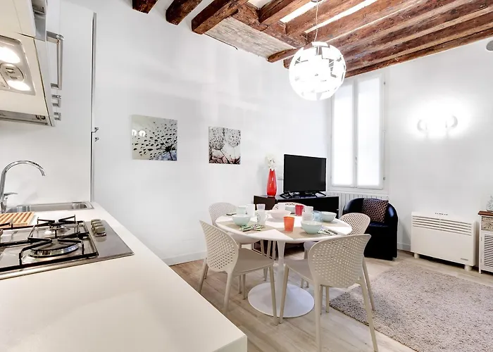 Rialto Prestige - Campo S Maria Formosa By Wonderful Italy アパート